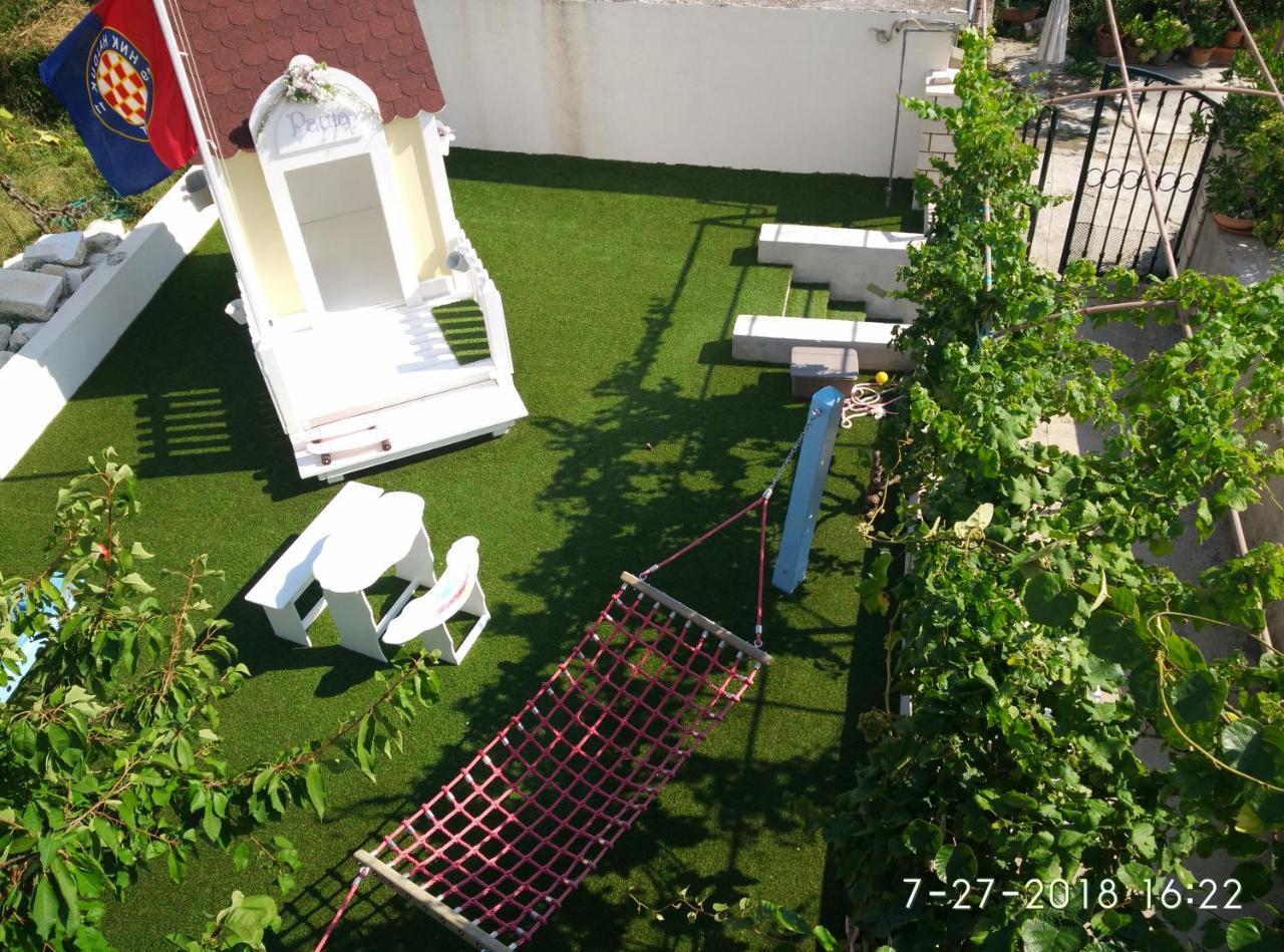 Apartments Gina Трогір Екстер'єр фото