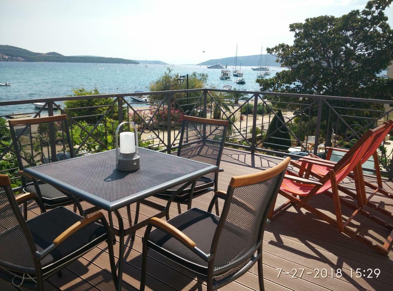 Apartments Gina Трогір Екстер'єр фото